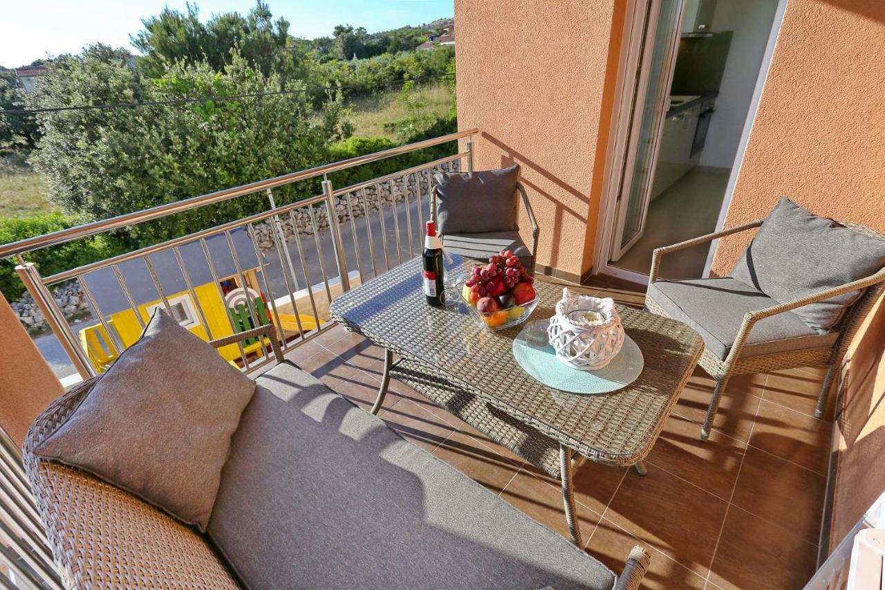Villa Nivel Vir Exterior foto